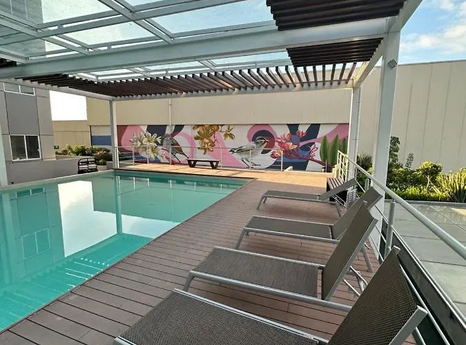 Entire Luxurious In Shopping Mall Apartment