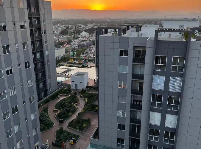 Entire Luxurious In Shopping Mall Apartment
